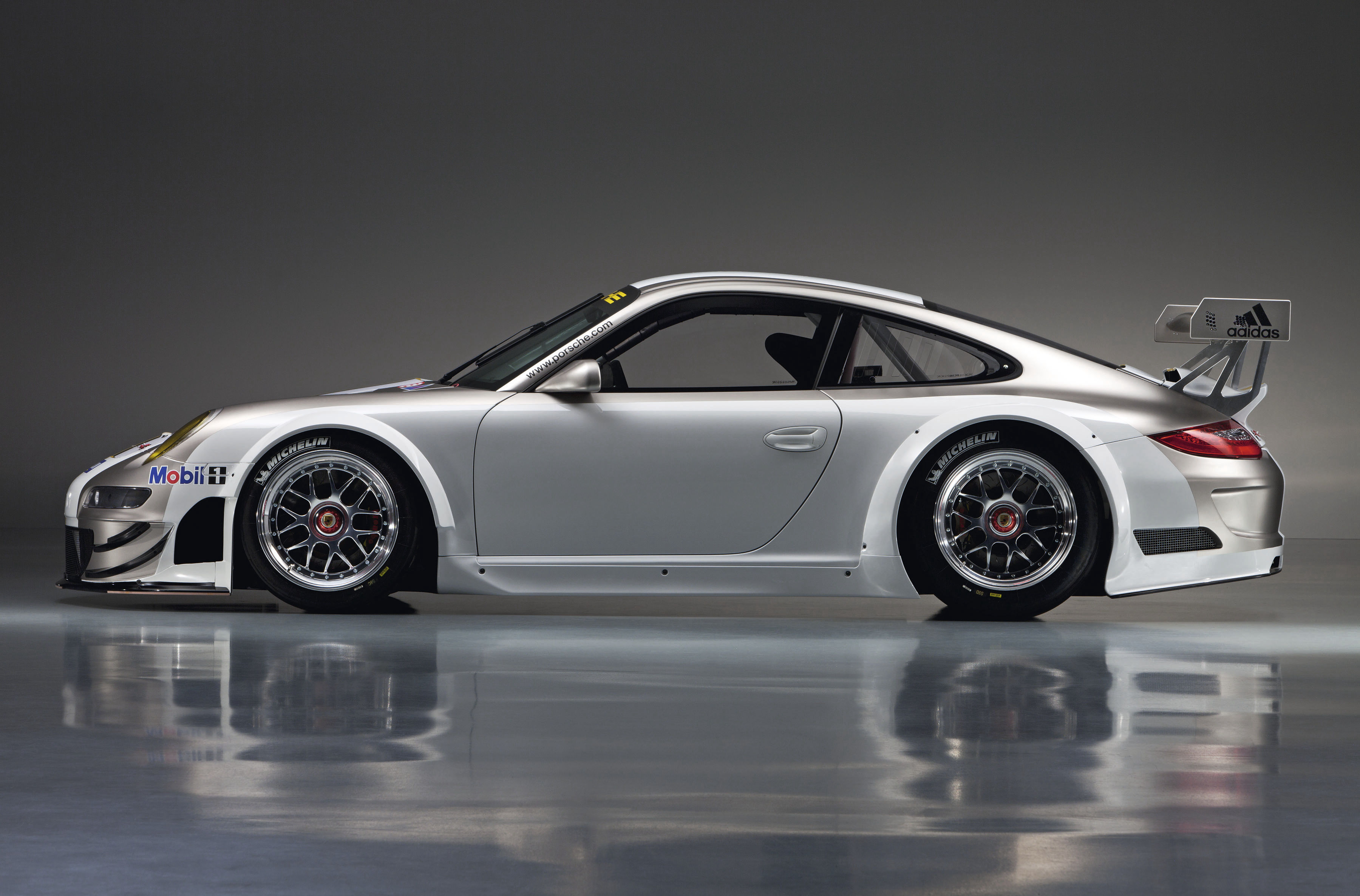 Porsche 911  GT3 RSR