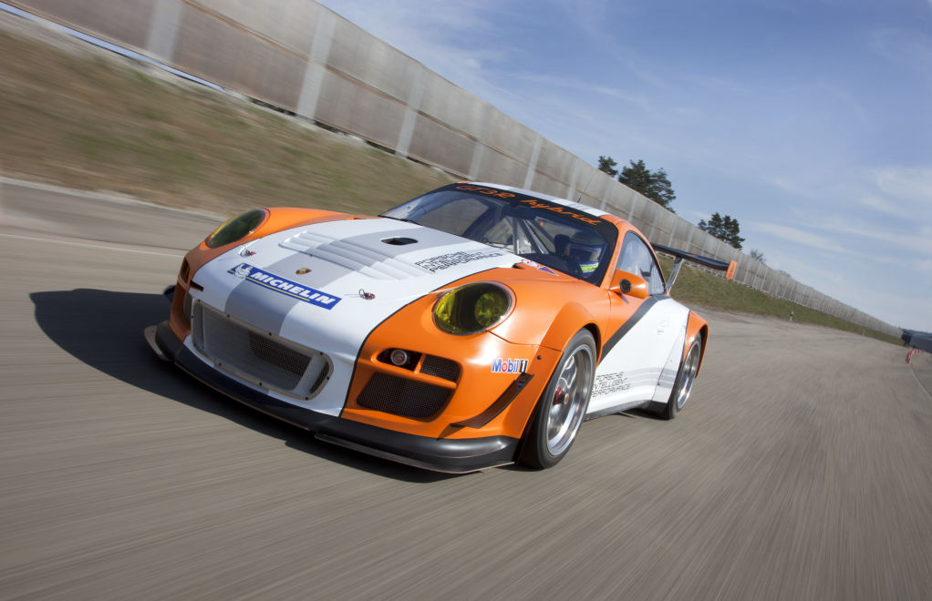 Porsche 911 GT3 R Hybrid