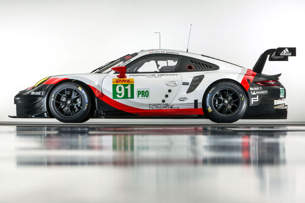 Porsche 911 RSR
