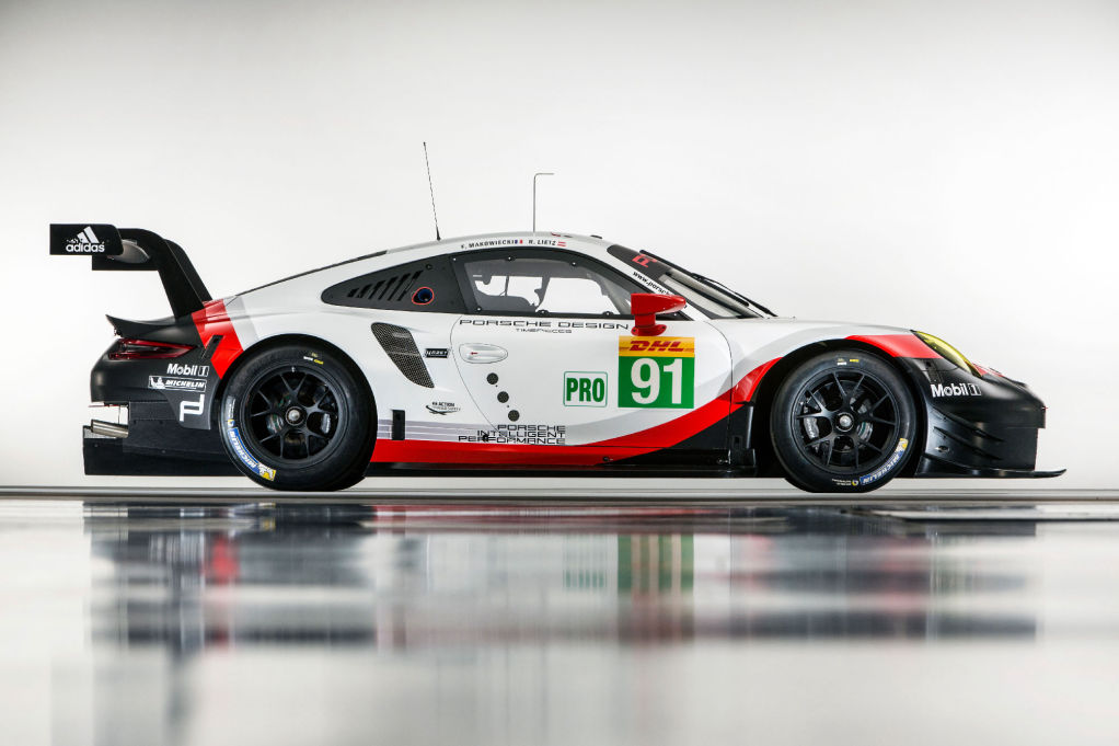 Porsche 911 RSR