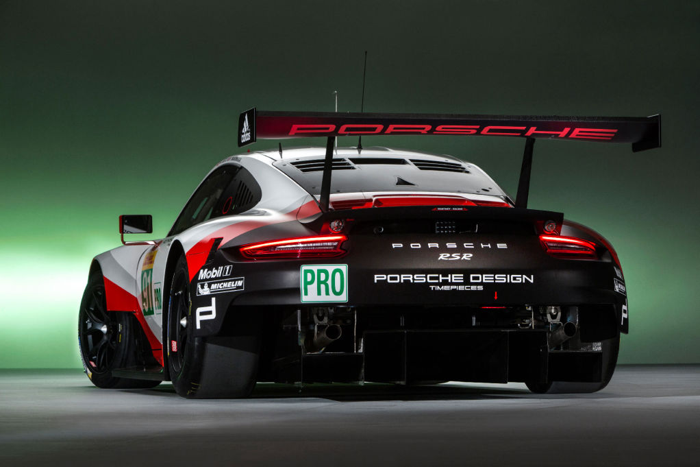 Porsche 911 RSR